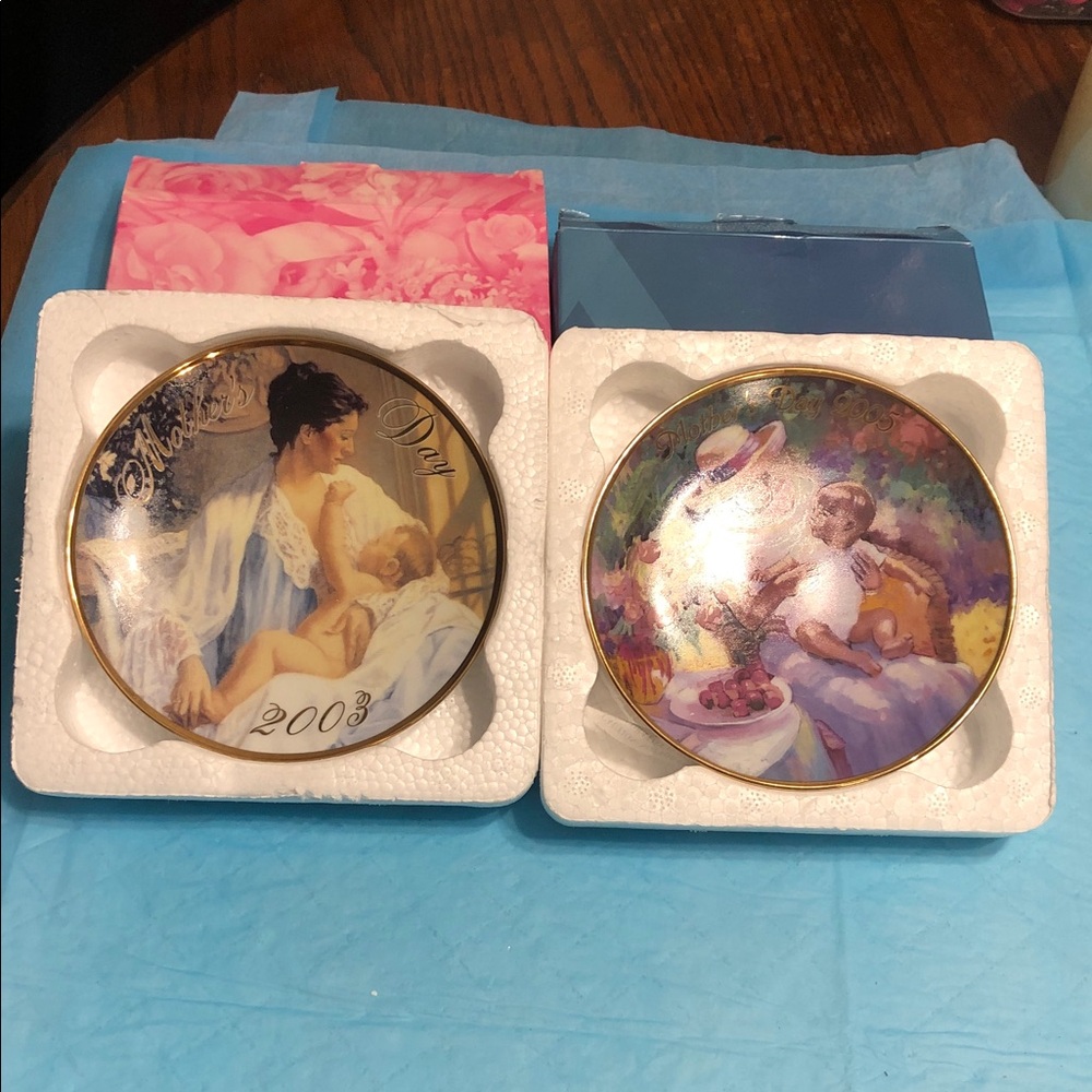 Avon Decorative Collector Plates - Pink, Blue, Gold Accents